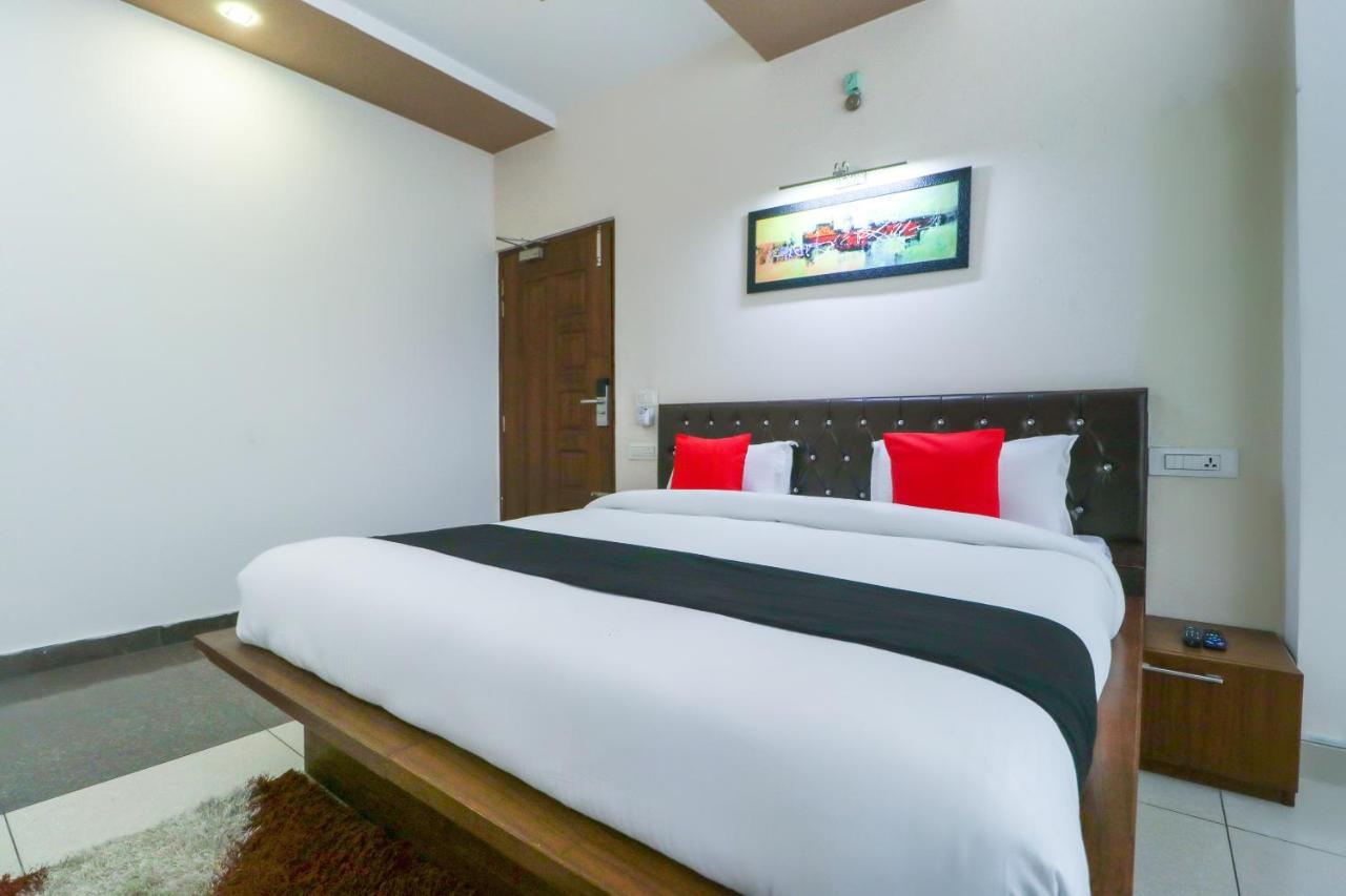 Townhouse 765 The Grace Hotel Patiala Bagian luar foto